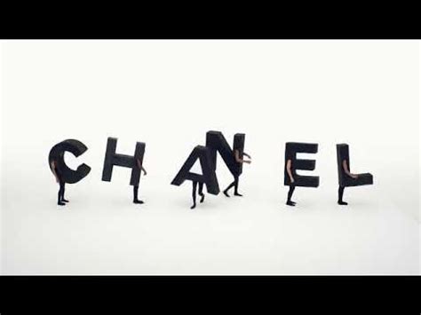 Chanel TV Spot, 'Fragrance Family: Mother's Day' Song by Deee 